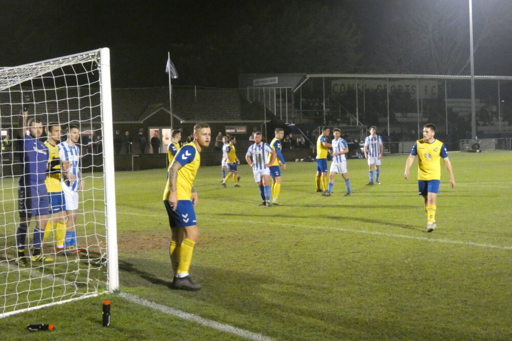 Cowes V B&l Corner