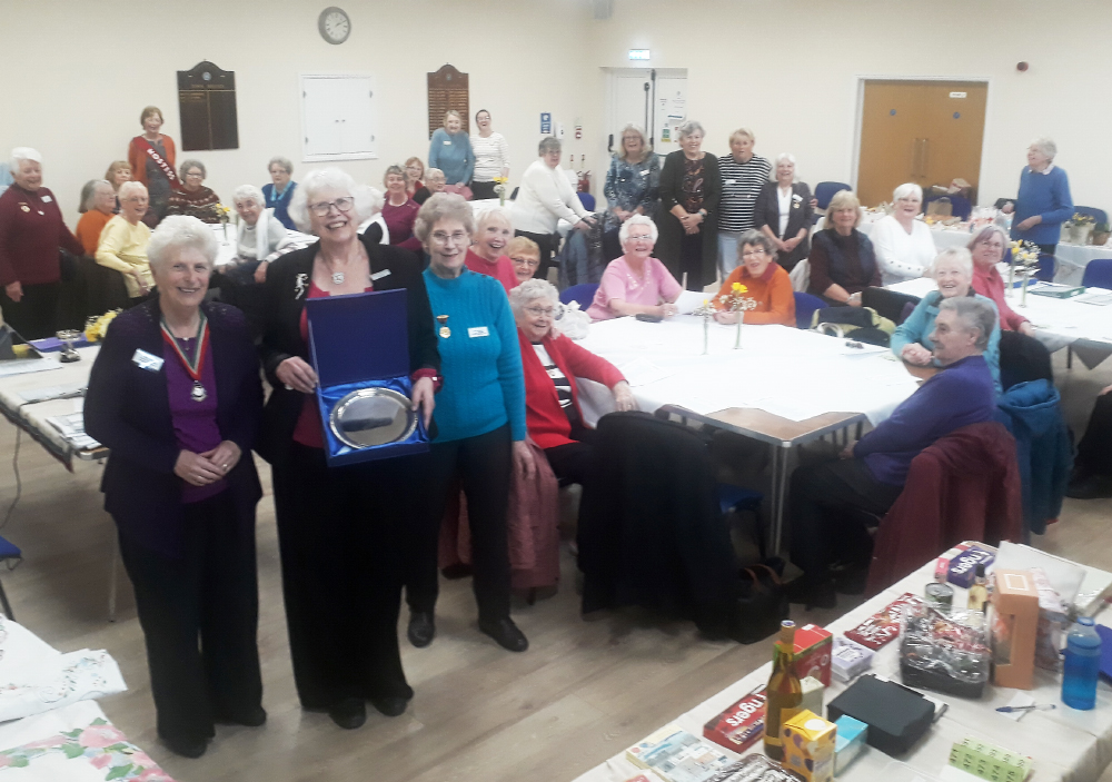 15.3.2023 Tg National Chair Penny Ryan With Sandown Guild Members