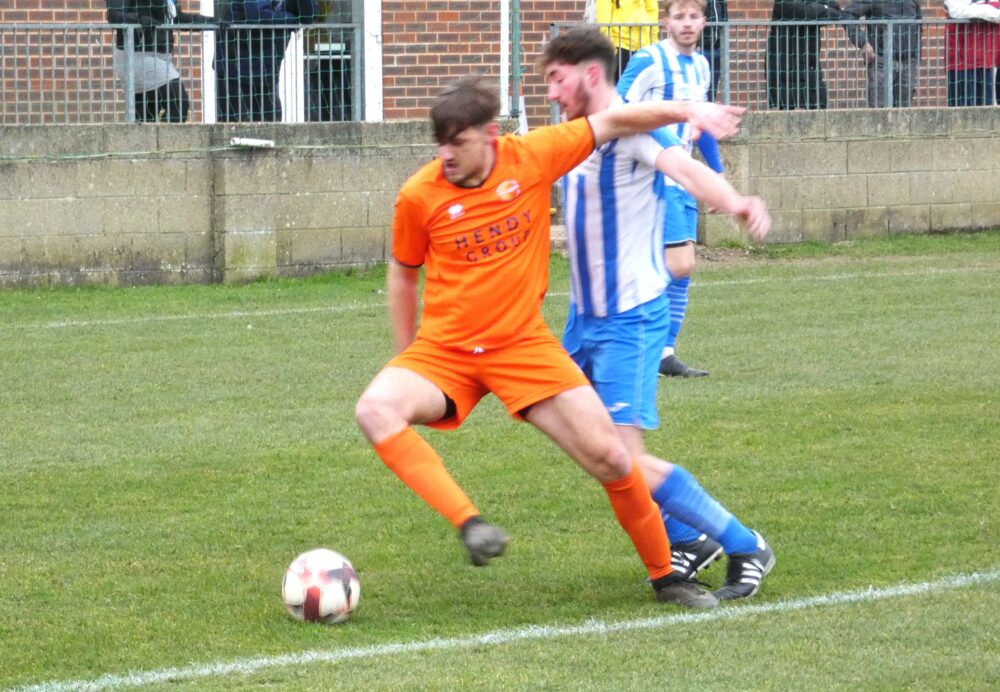 Cowes V Bemerton