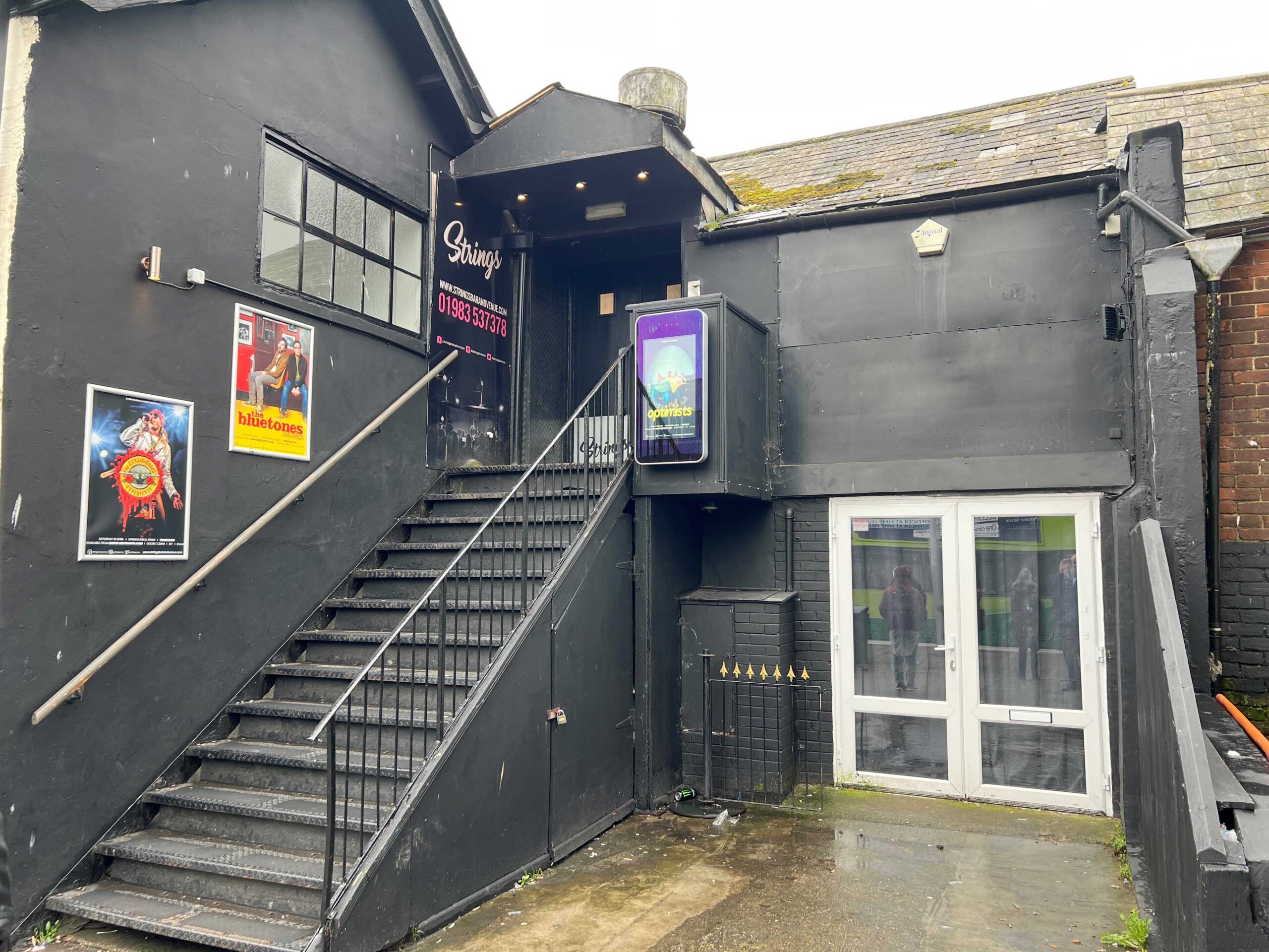 Lot 34 - Units 9 & 9b Brickwood House, Orchard Street, Newport, Isle Of Wight - Clive Emson Auctioneers - Auction Ending 22nd March 2023