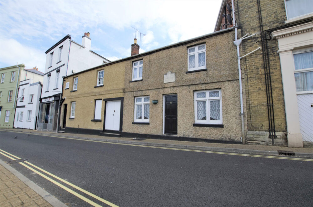 Lot 73 - 38-40 Castle Street, Ryde, Isle Of Wight - Clive Emson Auctioneers - Auction Ending 22nd March 2023