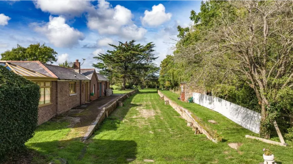 Ningwood Station