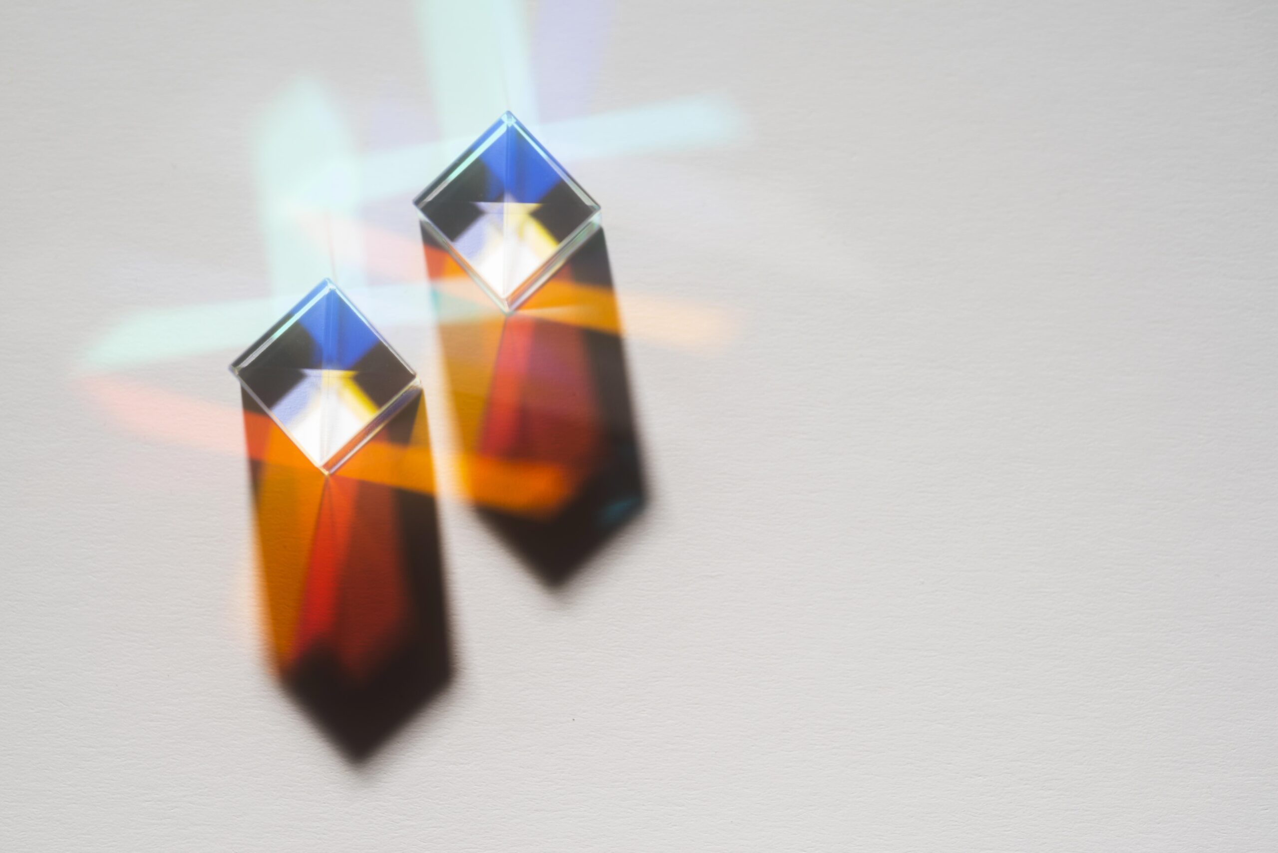 Colorful-light-prisms-effect