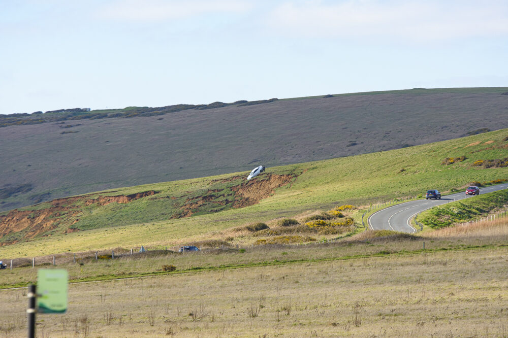 20230402 Car Over Cliff Freshwater Bay 01