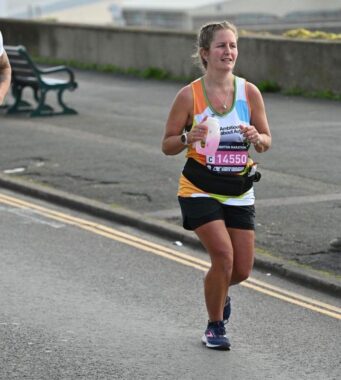Hannah - During The Marathon 2 (002)