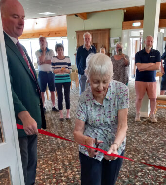Ribboncutting