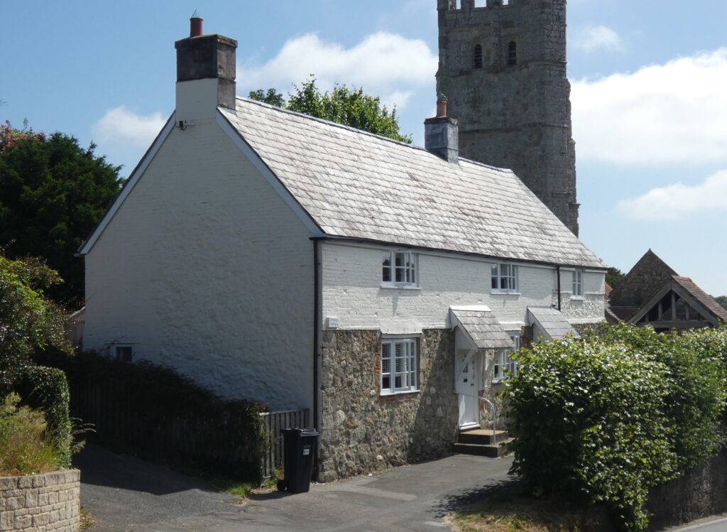 Carisbrooke Pubs (4)