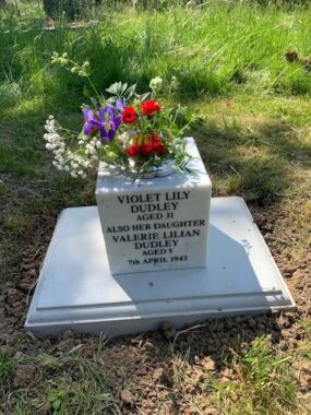 Dudley Grave Flowers