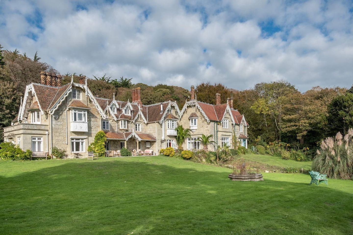 Lisle Combe