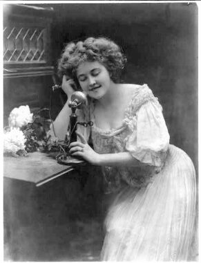 The-telephone-girl-640