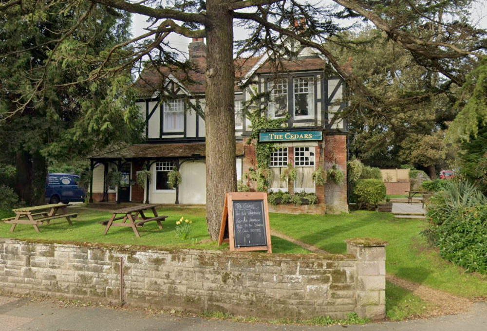 Thecedarswootton