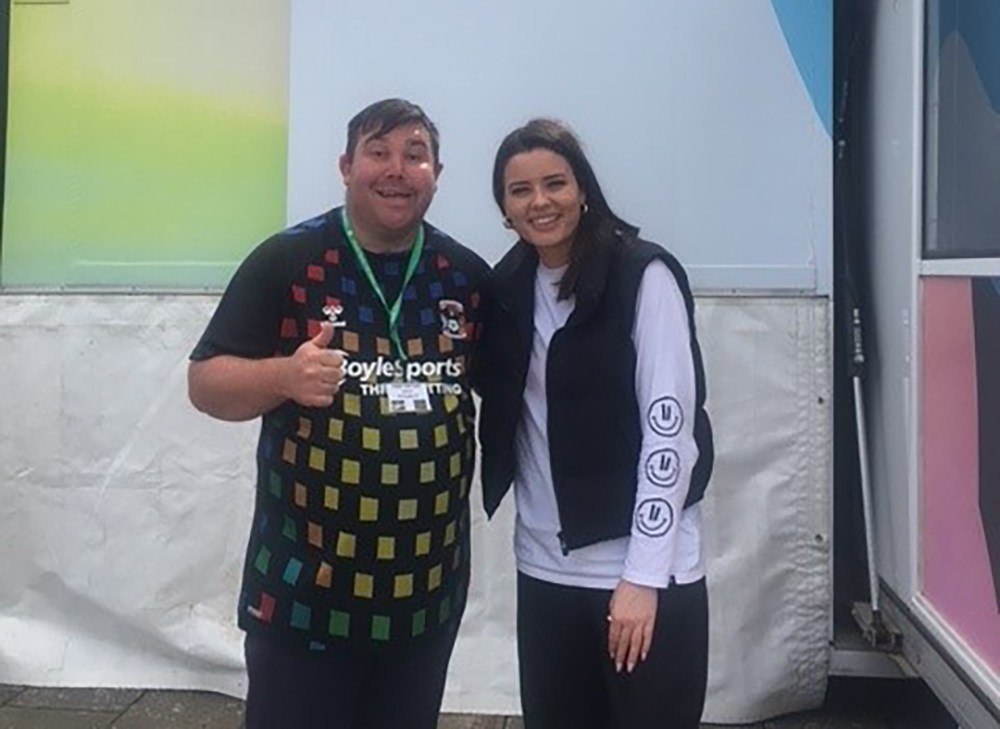 Chip Meets Radio 1 Dj Sarah Story (002)