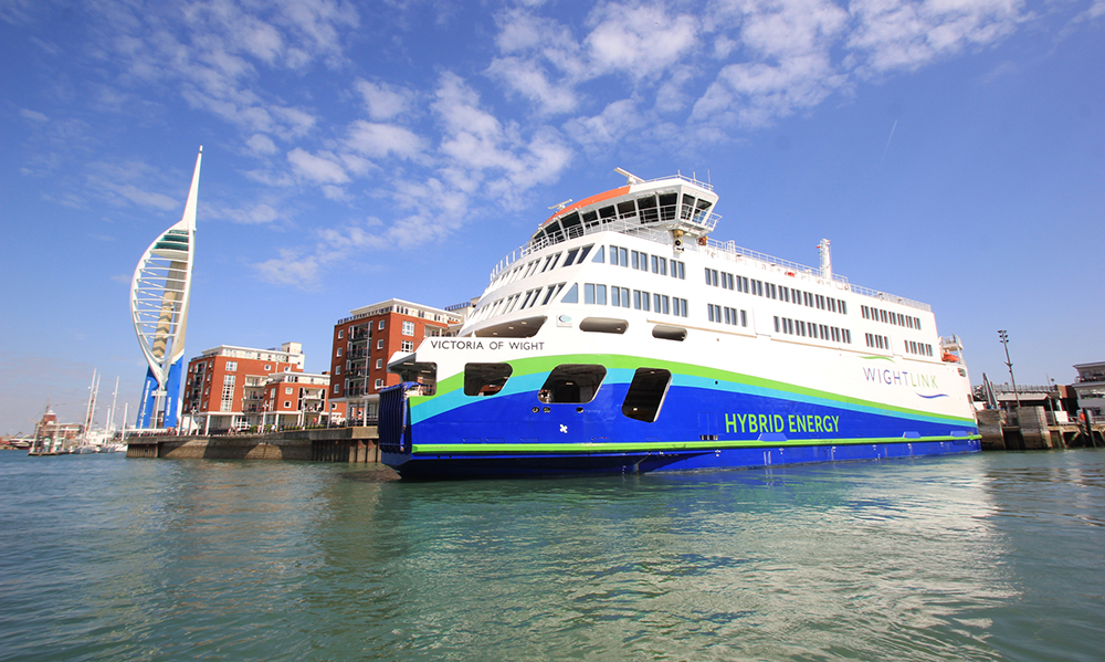 Victoria Of Wight At Portsmouth (002)