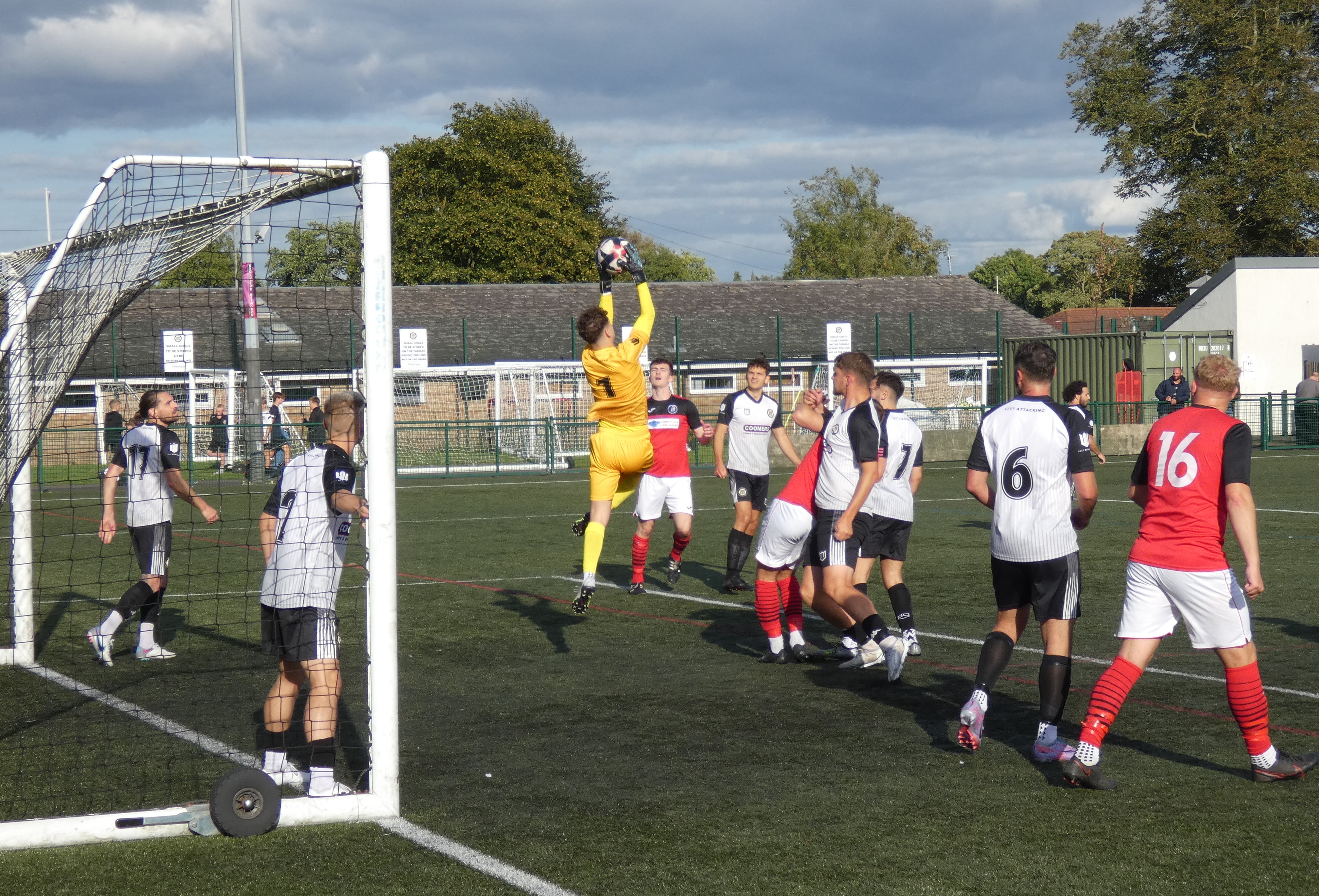 Cowes Sports V Alton