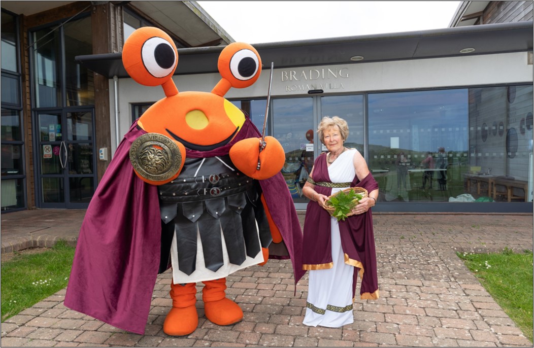 Meet The Romans At Brading Roman Villa 040923pm