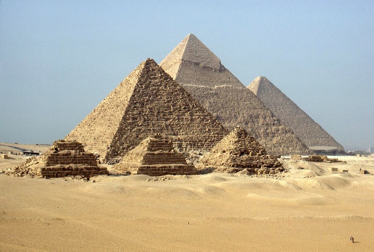 Pyramids Giza