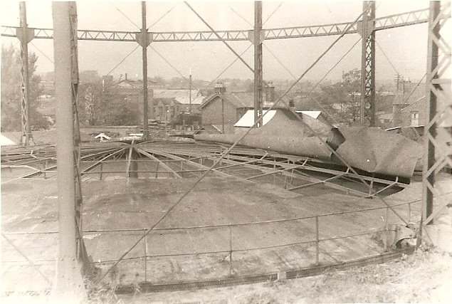 Gasholder Barry Rawlance