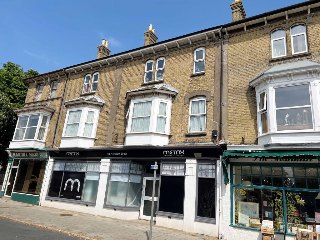 Lot 69 - 69-71 Regent Street Shanklin Isle Of Wight - Clive Emson Auctioneers - Auction Ending 1st November 2023 (003)
