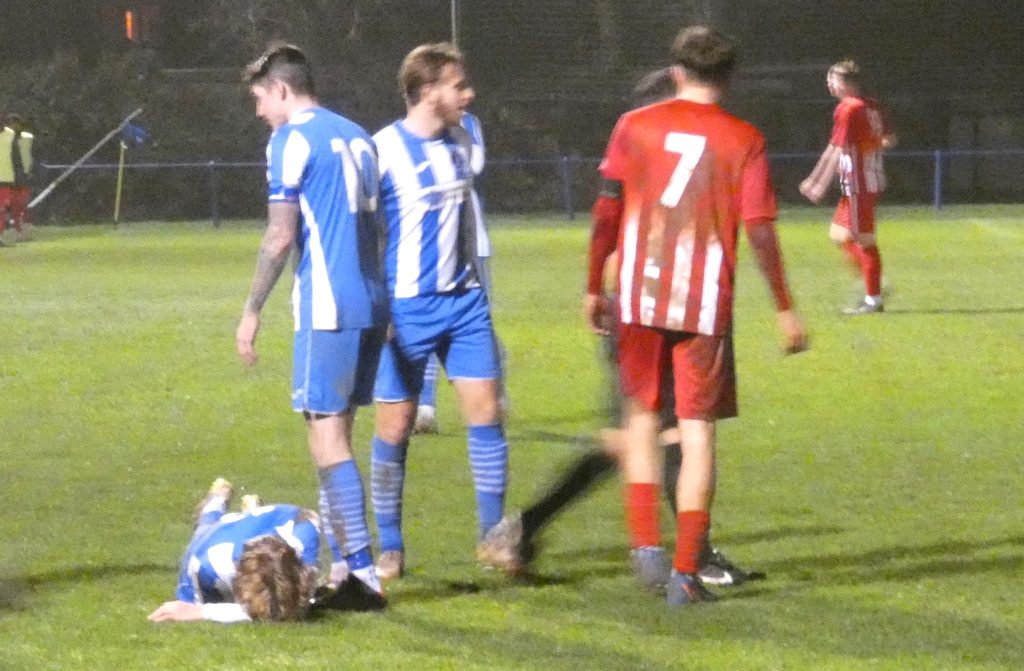 Cowes V Lymington (2)
