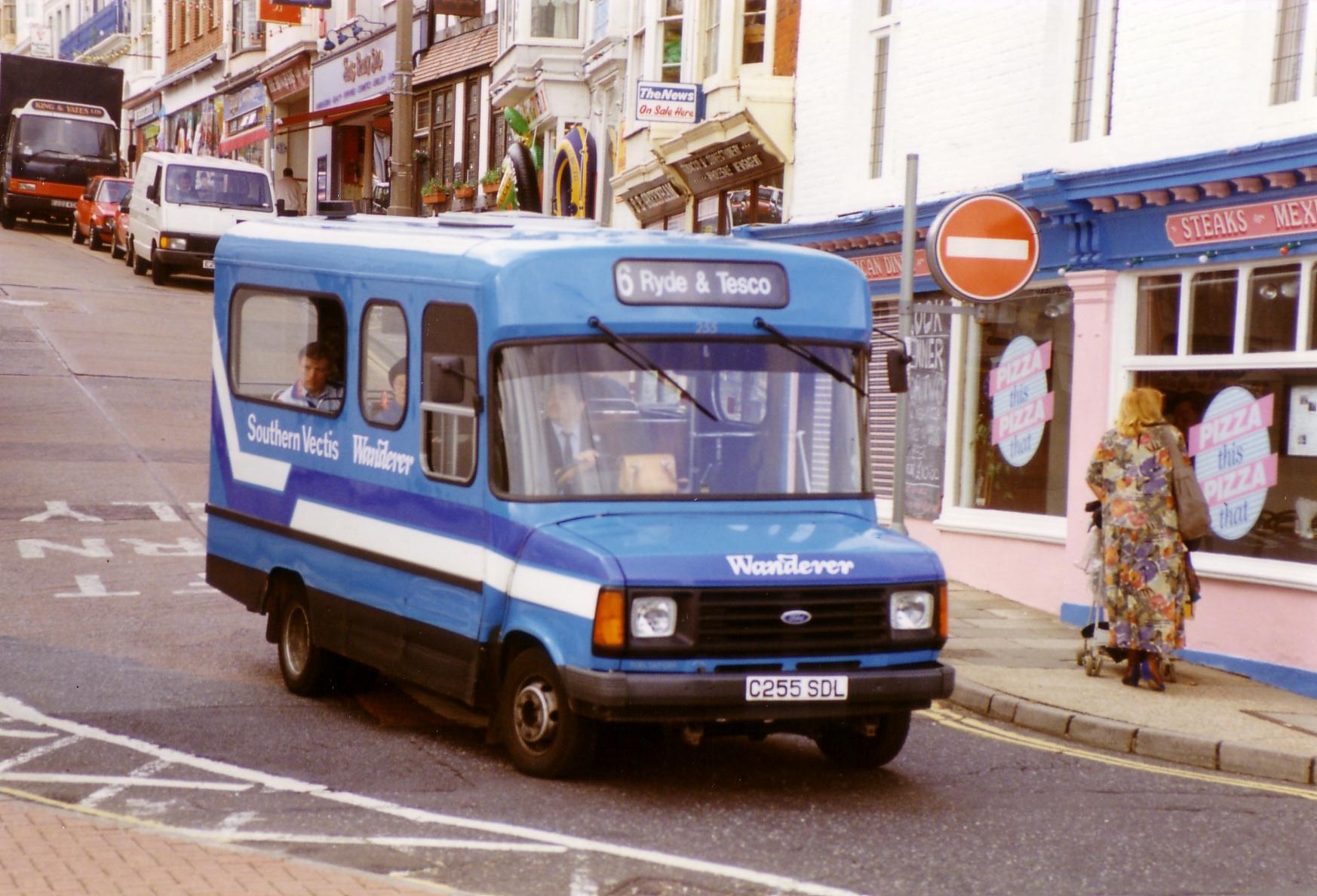 Ryde Wanderer Minibus