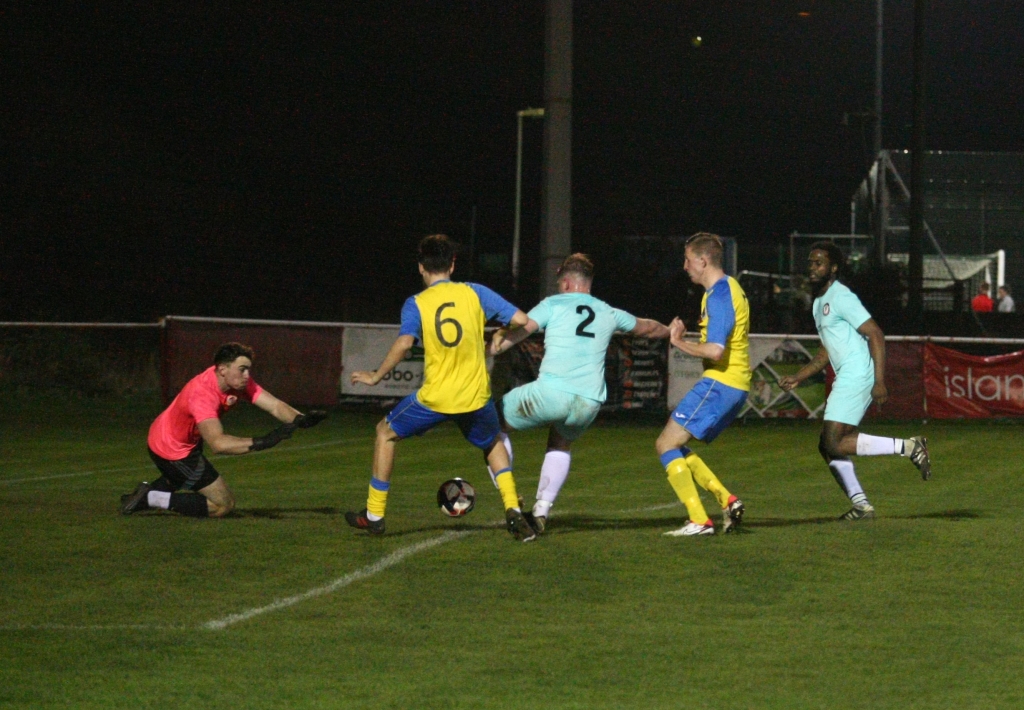 Port V Folland (1)