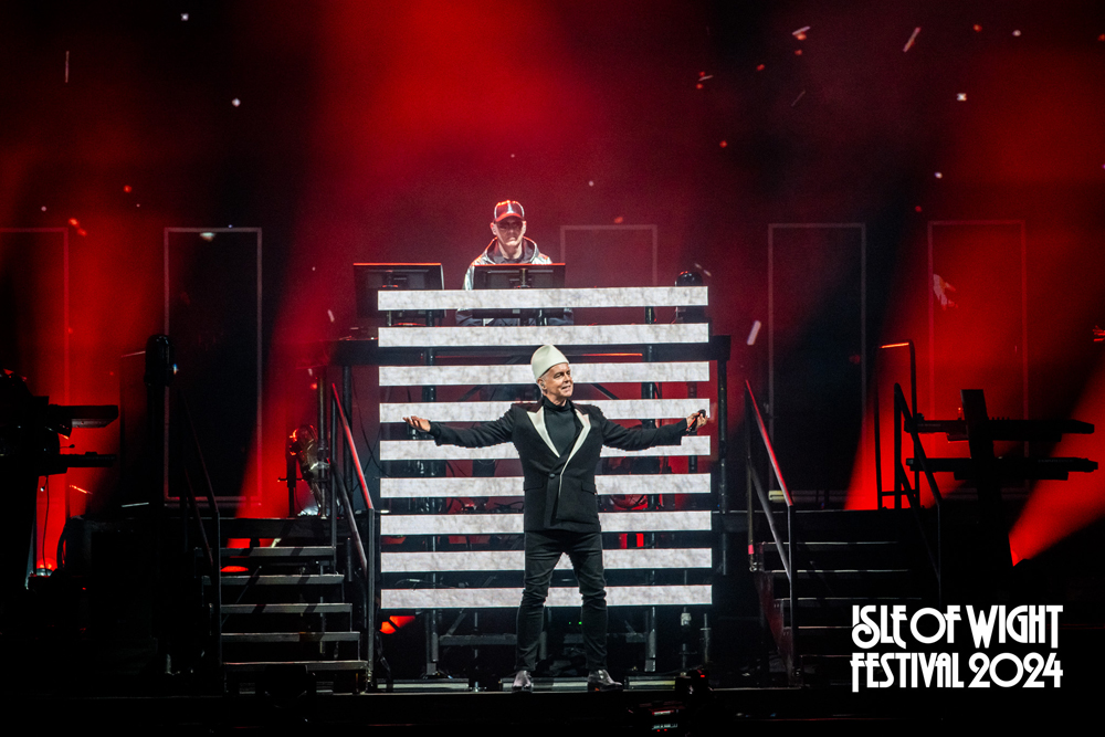 22062024 Iowfestival2024 Main Stage Pet Shop Boys Sarah Louise Bennett Slb8023.nef