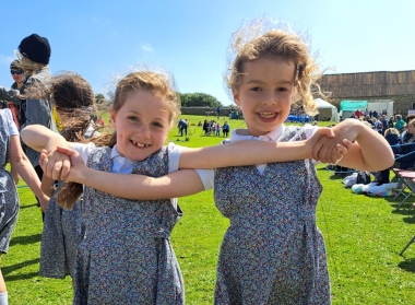 Brighstone Country Dancers 3