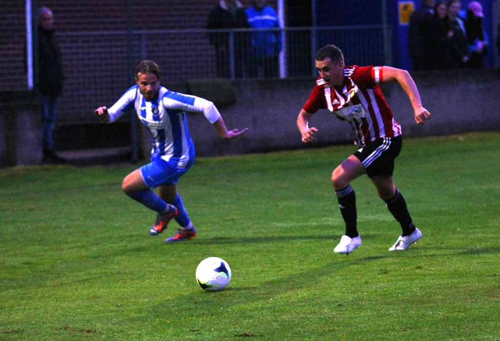 Cowes V Vics (1)