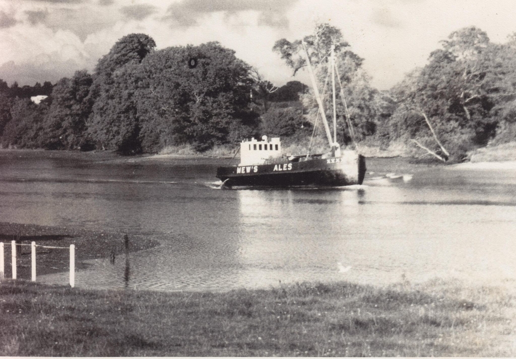 Mew Langton Boat