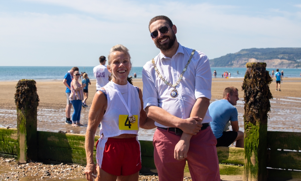 28.7.2024 Sandown Mayor Alex Lightfoot With Dash Splash Runner (002)