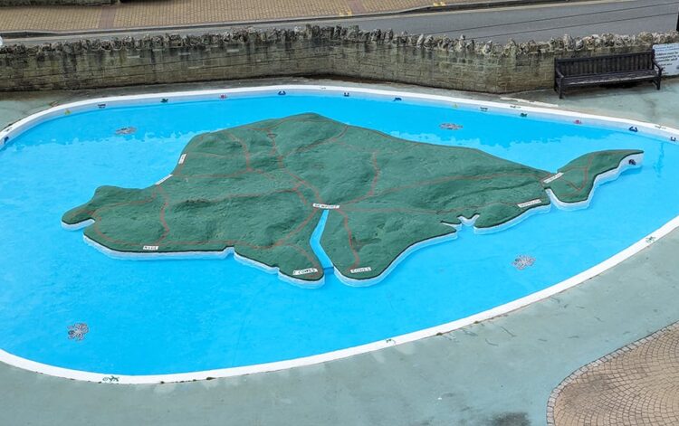 LAST CHANCE TO VOTE FOR VENTNOR PADDLING POOL IN NATIONAL VOTE