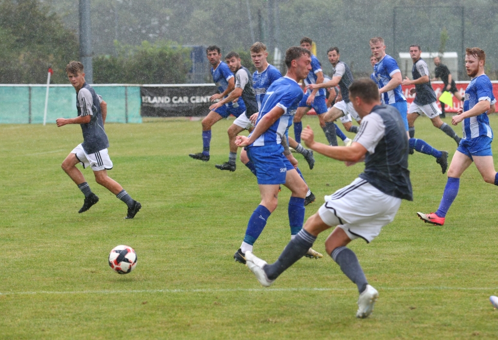 Vics V Amesbury (1)