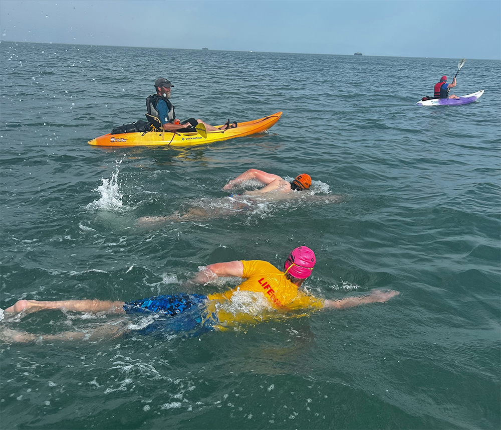 Beachlifeguardssolentswim