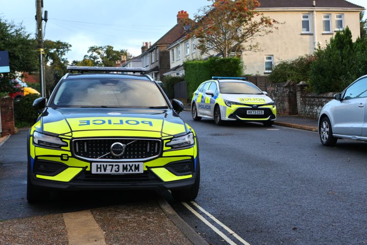 DETECTIVES LAUNCH INVESTIGATION AS MAN FOUND WITH SERIOUS HEAD INJURY IN RYDE