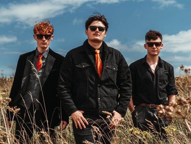 ISLE OF WIGHT ROCK BAND 5 DEGREES NORTH RELASE NEW SINGLE