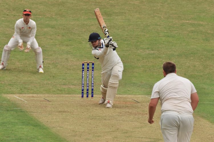 VENTNOR 2NDS BEAT RIVALS SHANKLIN TO CLINCH DIVISION 3 (SOUTH) TITLE
