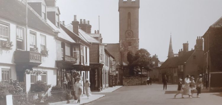 ON THIS DAY: 2 SHAMELESS FEMALE FRAUDSTERS CAPTURED IN YARMOUTH 100 YEARS AGO