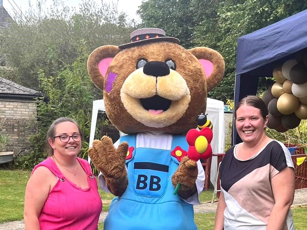 FAIRHAVEN CARE HOME RAISES £784 FOR BEARS BENJI AND BALU