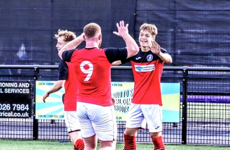WILL BRIDI SCORES WINNER AS YACHTSMEN SAIL AWAY FROM BOTTOM SPOT