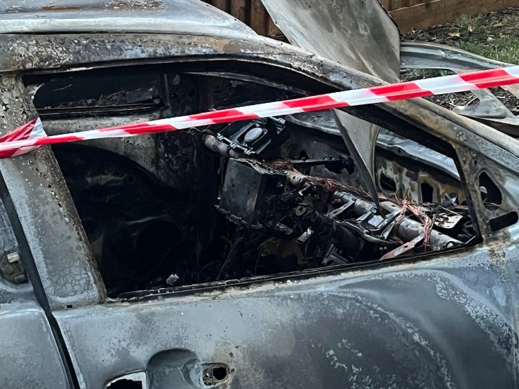 CAR DESTROYED BY EARLY HOURS BLAZE IN SANDOWN