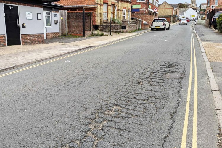 5 WEEKS OF DISRUPTION IN SHANKLIN AS LANDGUARD ROADS TO BE IMPROVED