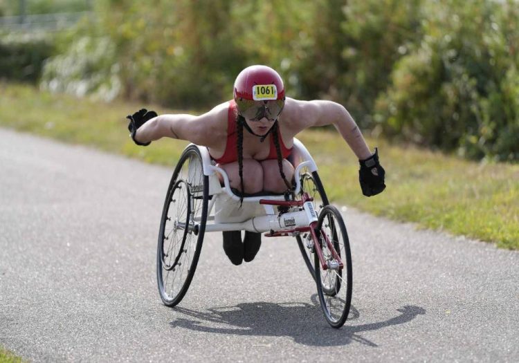 TRIATHLON SUCCESS FOR WIGHT TRI MEMBERS AT DORNEY LAKE AND NEW FOREST
