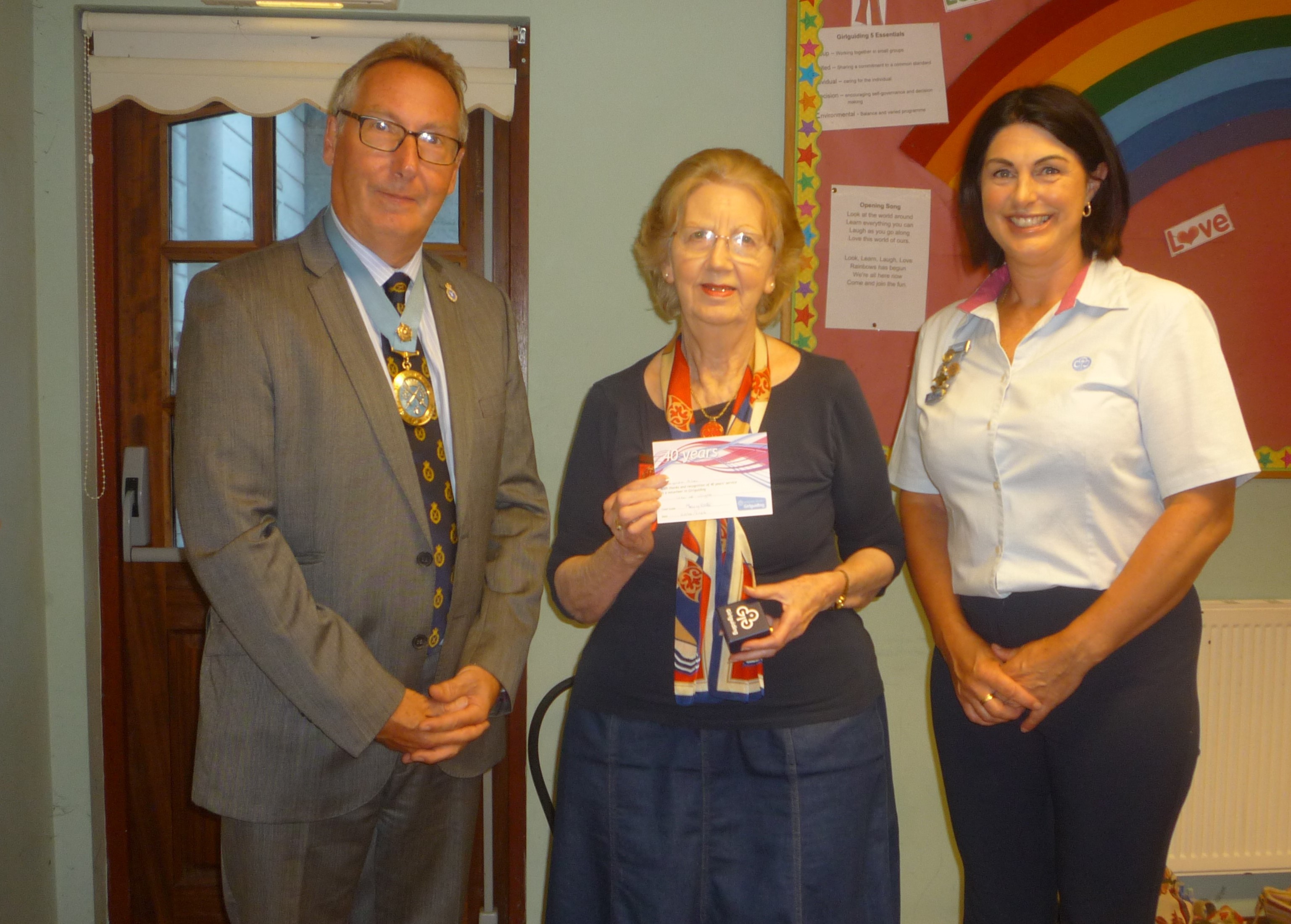 GIRLGUIDING VOLUNTEERS RECEIVE RECOGNITION FOR LONG SERVICE