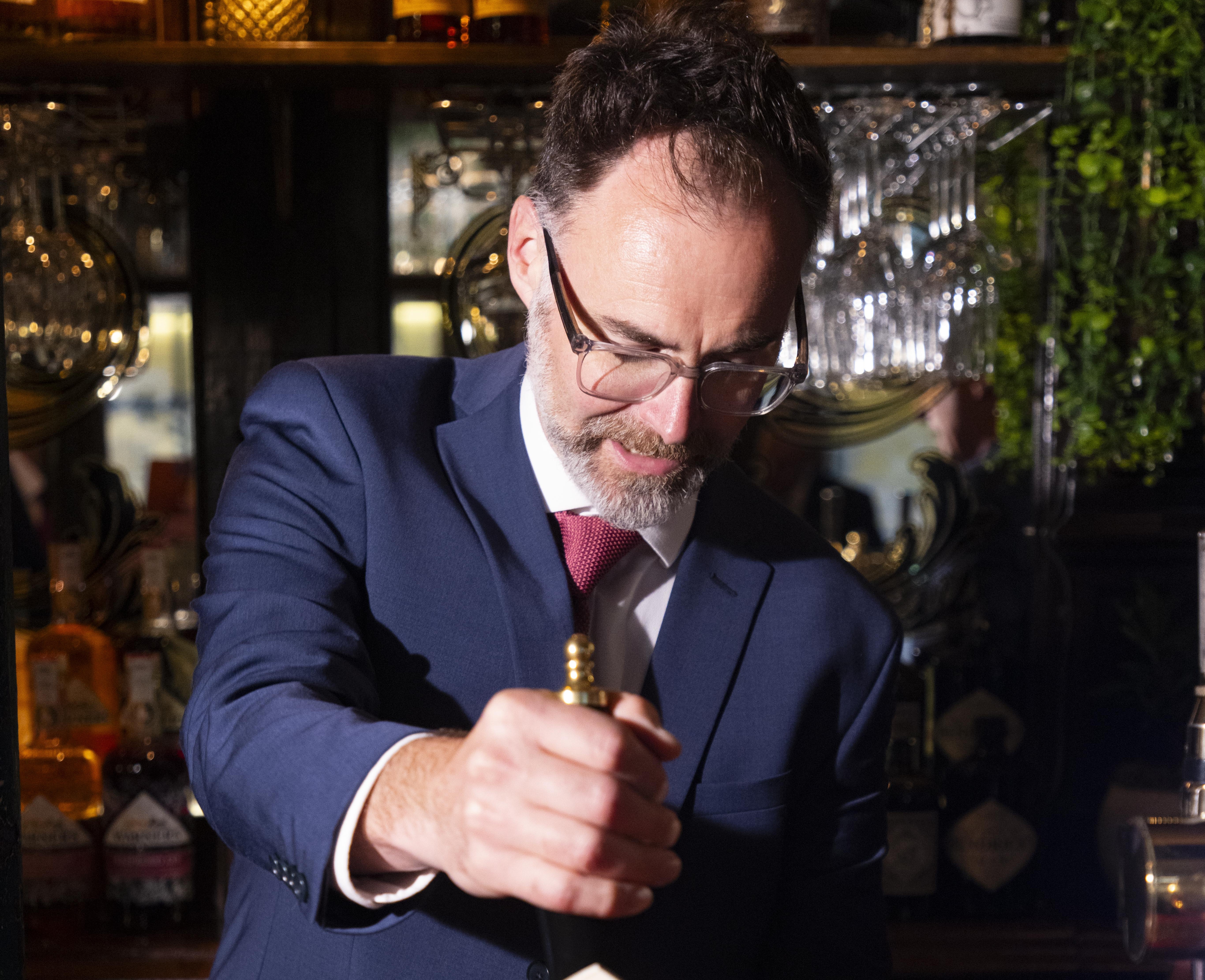 RICHARD QUIGLEY JOINS OTHER MPS IN CELEBRATING THE 200TH ANNIVERSARY OF THE PINT