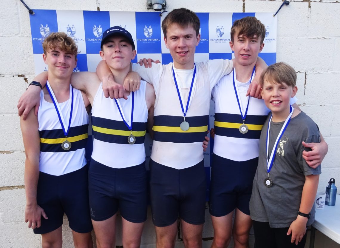 3 TOP SPOTS FOR RYDE JUNIOR ROWERS AT ITCHEN REGATTA - Isle of Wight ...