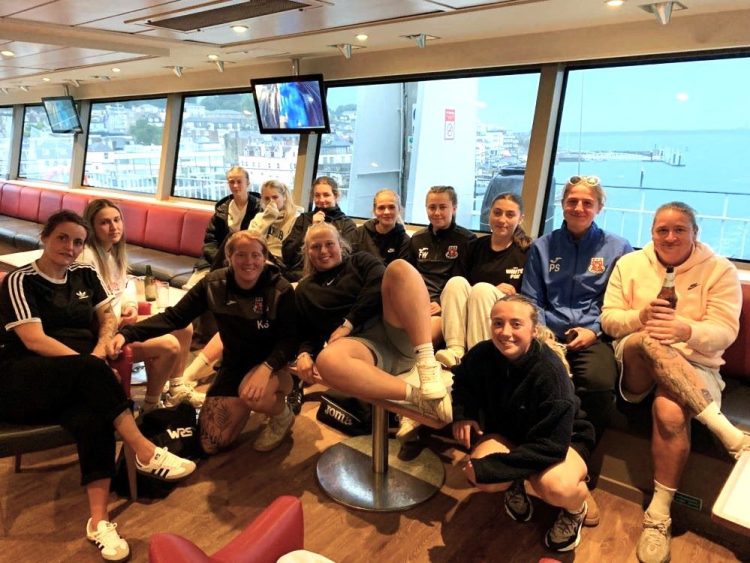 SHANKLIN LADIES KNOCK 19 GOALS PAST VARSITY IN HAMPSHIRE CUP