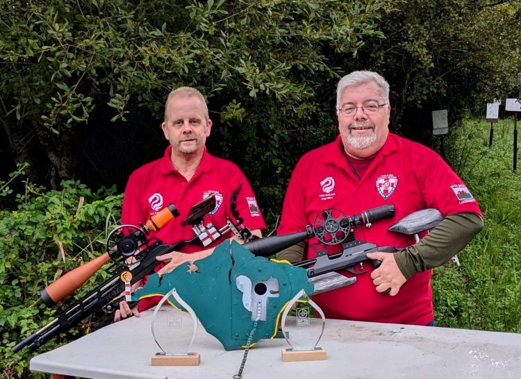 ANDY WINCH AND RICHARD GREEN ON TARGET AT GRAND PRIX