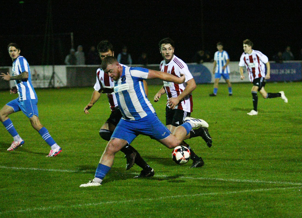YACHTSMEN WEATHER BEATRICE AVENUE STORM IN ‘EL CLASICOWES’ PENALTY VICTORY