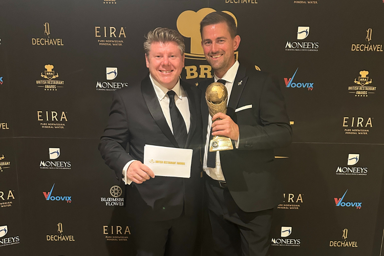 RT CAFE GRILL WINS ‘BEST NEW RESTAURANT IN THE UK’ AT BRITISH RESTAURANT AWARDS