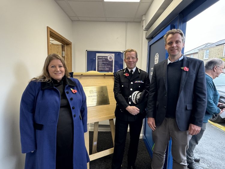 SHANKLIN POLICE STATION’S FRONT DESK COULD REOPEN TO THE PUBLIC